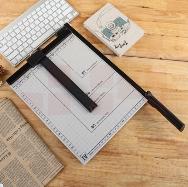 晨光 B4切纸刀 钢制裁纸刀手动切纸刀 切纸机小型相片照片裁剪器 ASSN2204