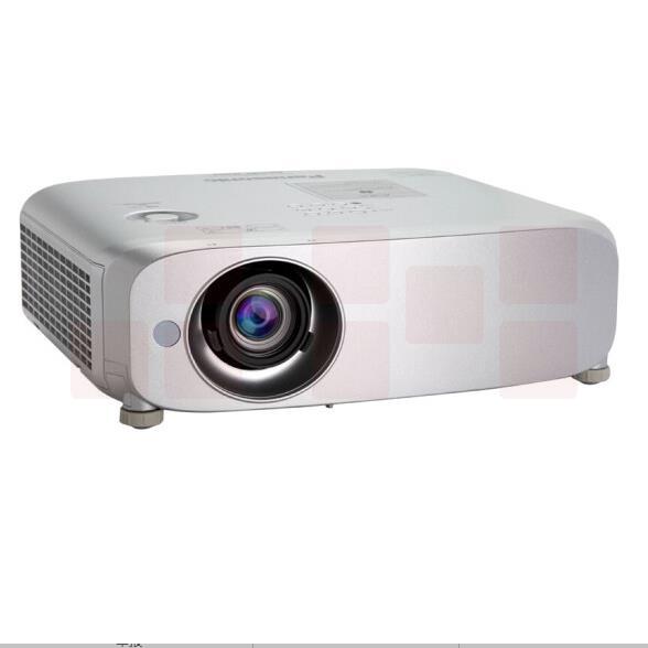 松下（Panasonic）PT-BZ580C 投影仪办公 工程高端高清投影机 （5000流明超清）