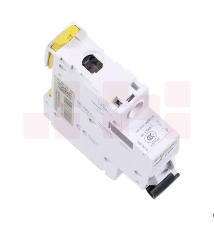 施耐德  C型断路器  iC65N-C1P/8A