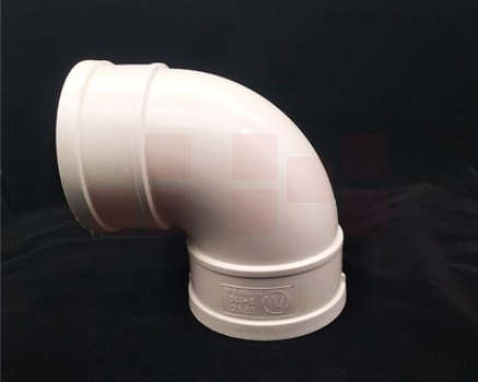 PVC弯头 PVC90°直角弯头32mm