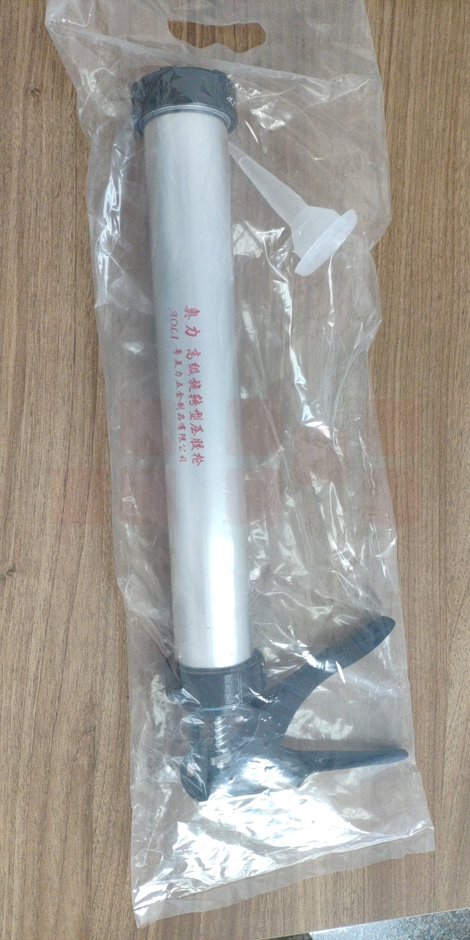 巨联铝筒压胶枪手动圆筒压胶枪结构胶，长380MM，直径50MM